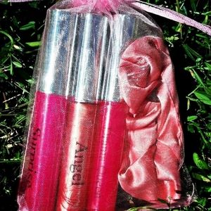 Corrine Apparel Pink Lipgloss Bundle